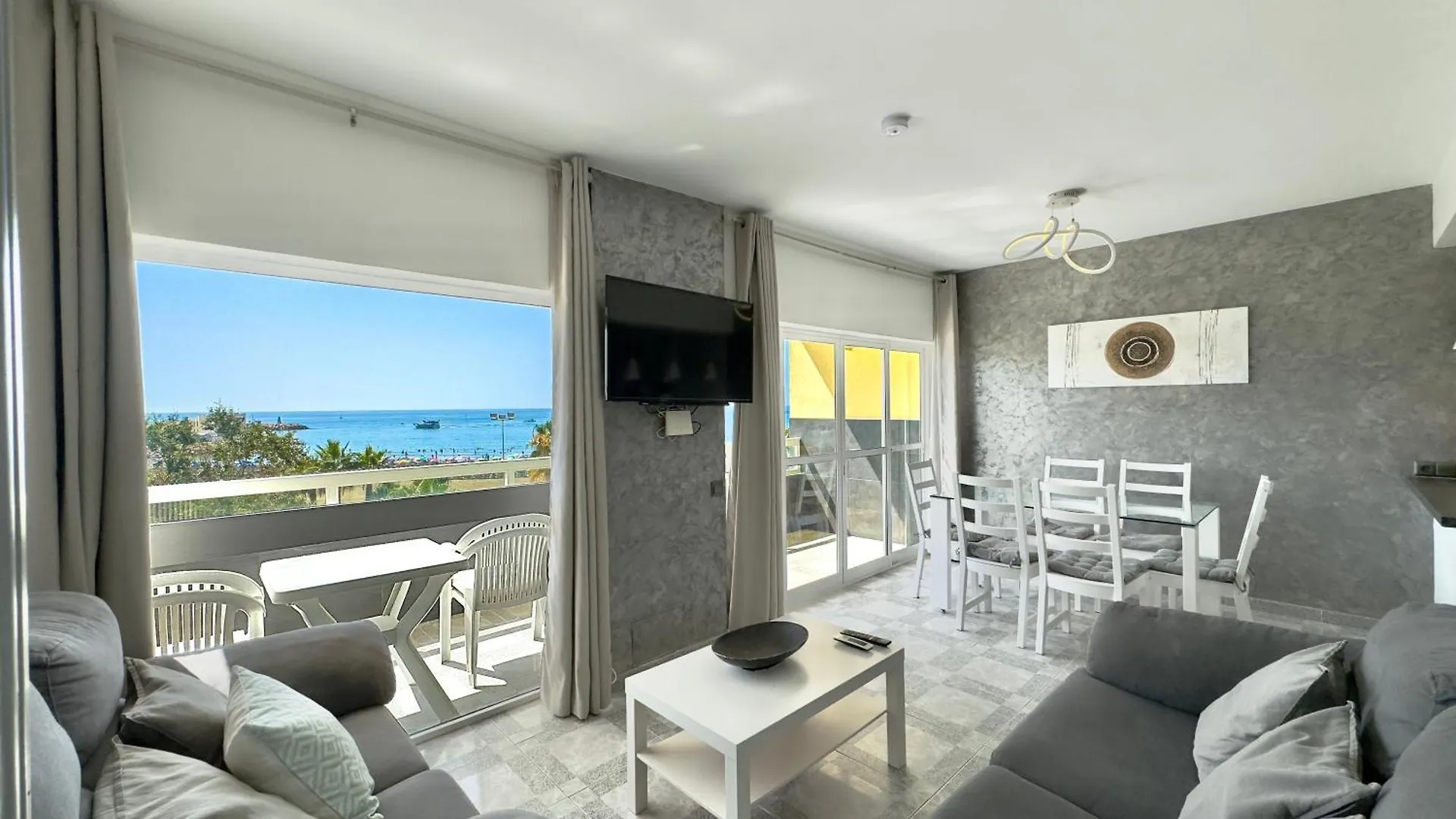 Apartamento Vistas Al Mar Junto Puerto Marina Benalmádena Lägenhet